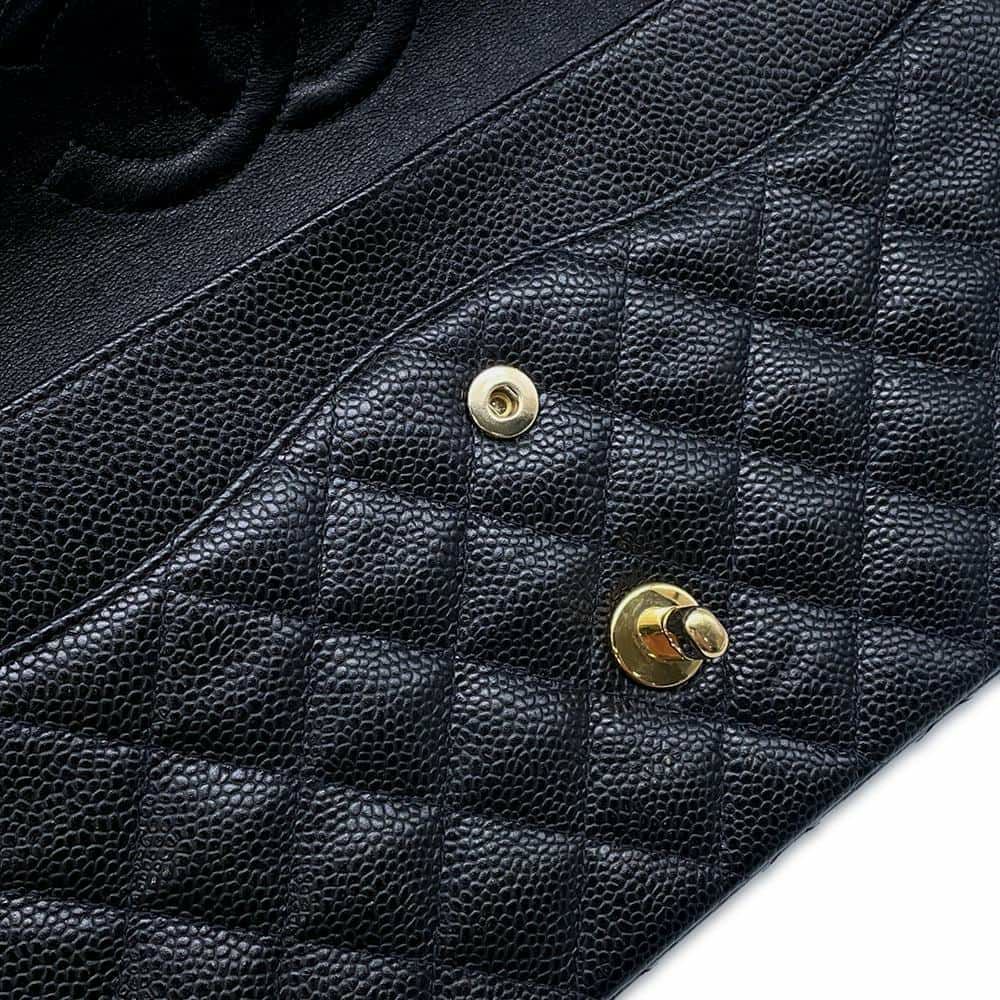 シャネル チェーンショルダーバッグ マトラッセ25 ココマーク キャビアスキン ダブルチェーン A01112 CHANEL 黒