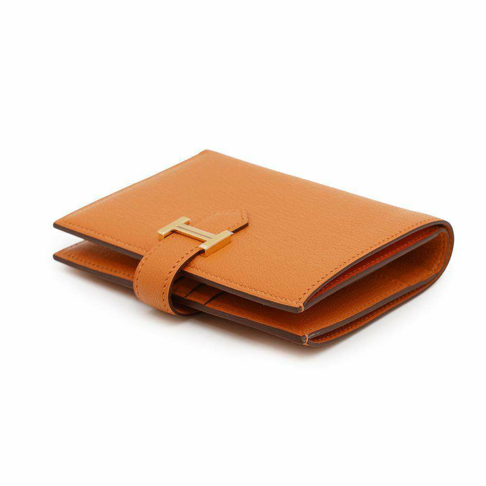 エルメス 二つ折り財布 ベアンコンパクト オレンジ/ゴールド金具 シェブルミゾル W刻印 財布 シェーブル