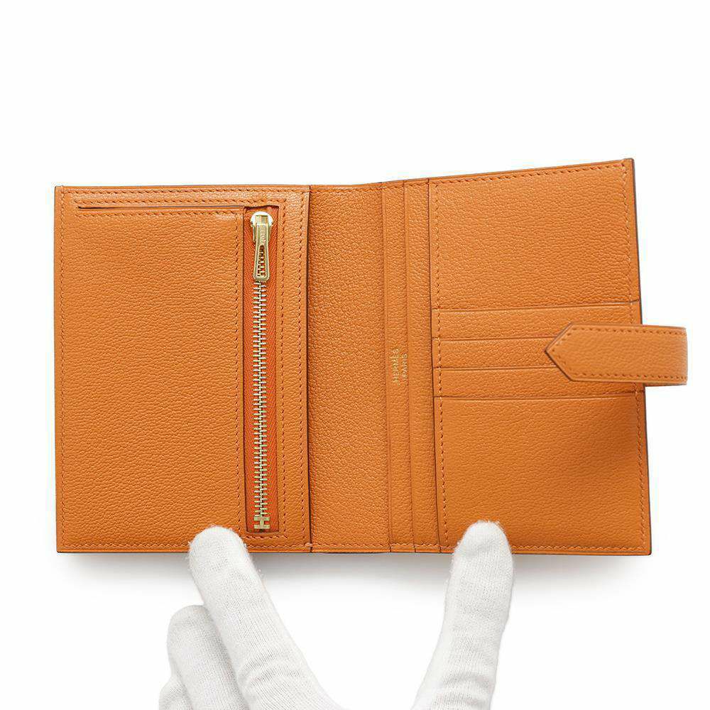 エルメス 二つ折り財布 ベアンコンパクト オレンジ/ゴールド金具 シェブルミゾル W刻印 財布 シェーブル