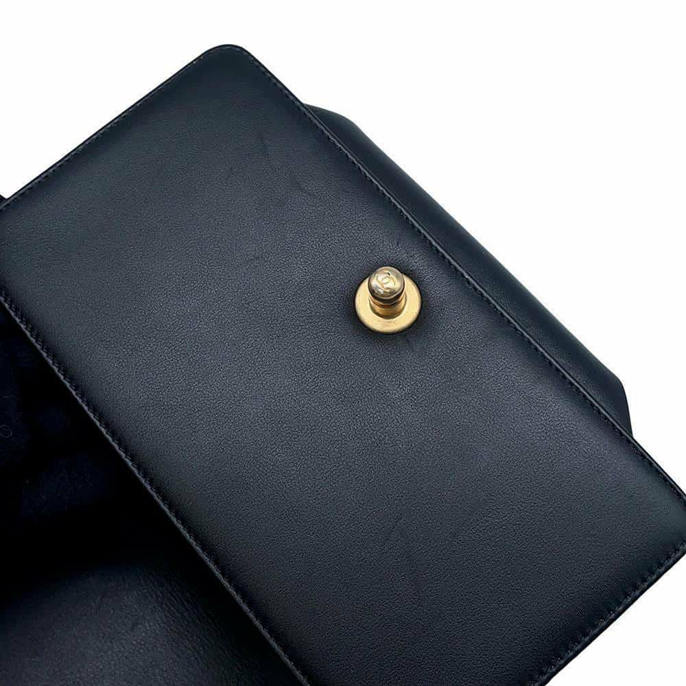 シャネル チェーンショルダーバッグ ボーイシャネル スモール マトラッセ ココマーク A67085 BOY CHANEL バッグ 黒