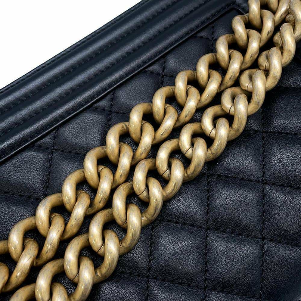 シャネル チェーンショルダーバッグ ボーイシャネル スモール マトラッセ ココマーク A67085 BOY CHANEL バッグ 黒