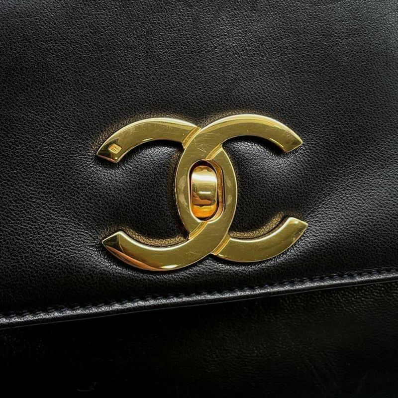 シャネル チェーントートバッグ デカココ ラムスキン A03682 CHANEL バッグ 黒