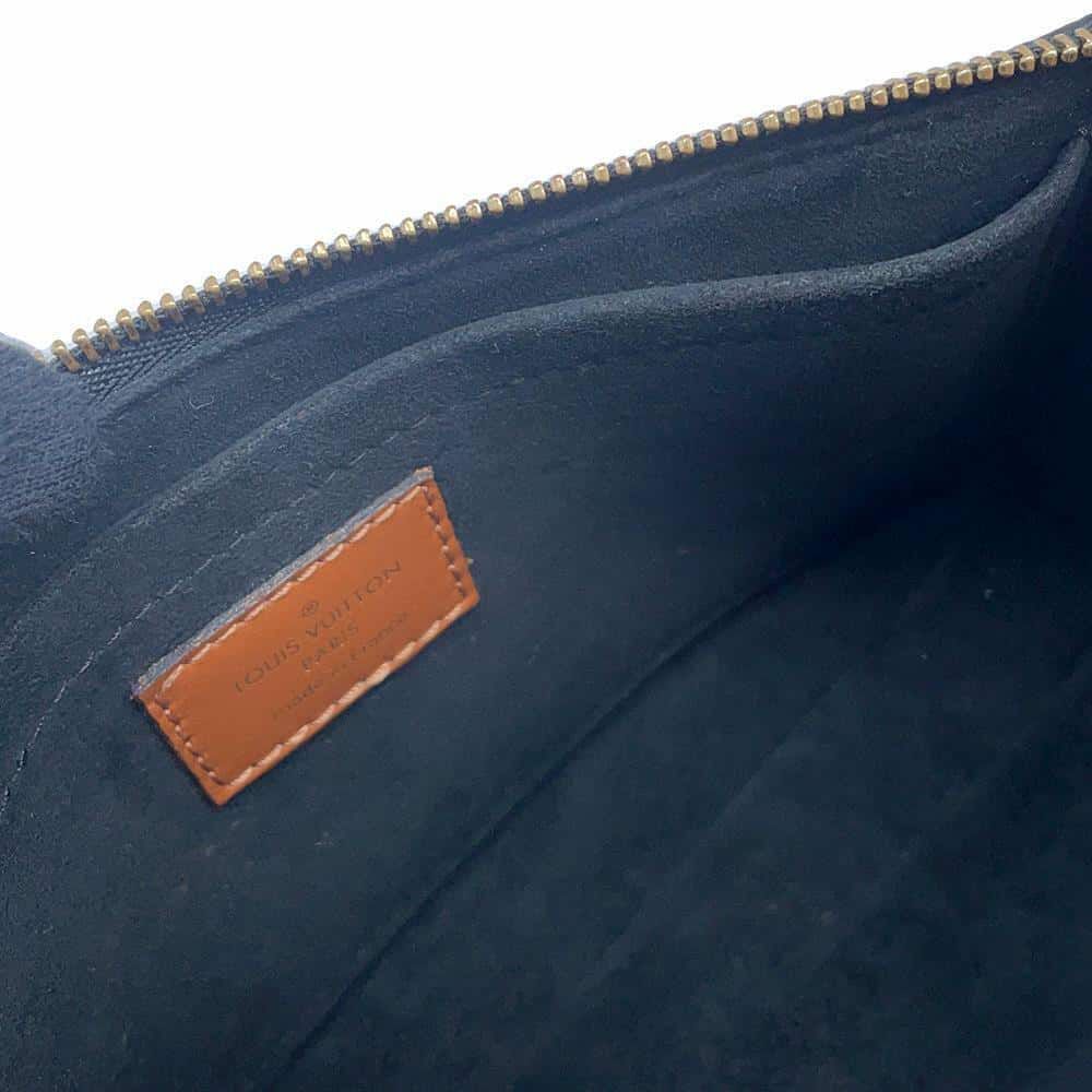 ルイヴィトン ショルダーバッグ モノグラム・アンプラント ミュルティ・ポシェット・アクセソワール M58520 黒 ブラック