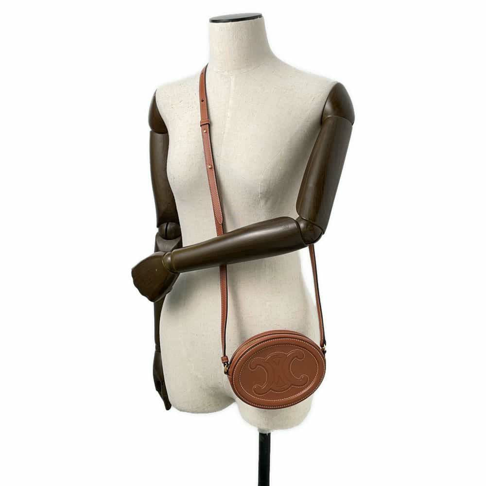 セリーヌ ショルダーバッグ オーバルパース キュイルトリオンフ 10I703DPQ CELINE バッグ