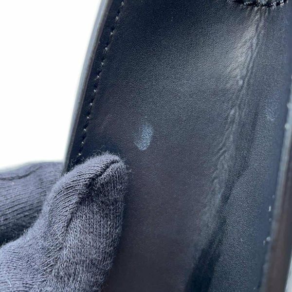 ヴァレンティノ・ガラヴァーニ クラッチバッグ VLTN スタッズ WY2B0692WJW0NI VALENTINO 黒