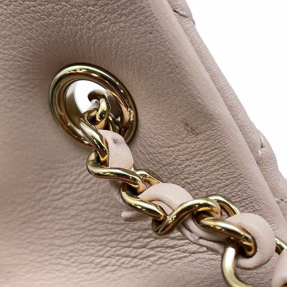 シャネル チェーンショルダーバッグ ミニマトラッセ ココマーク ラムスキン AS5219 CHANEL フラップ バッグ