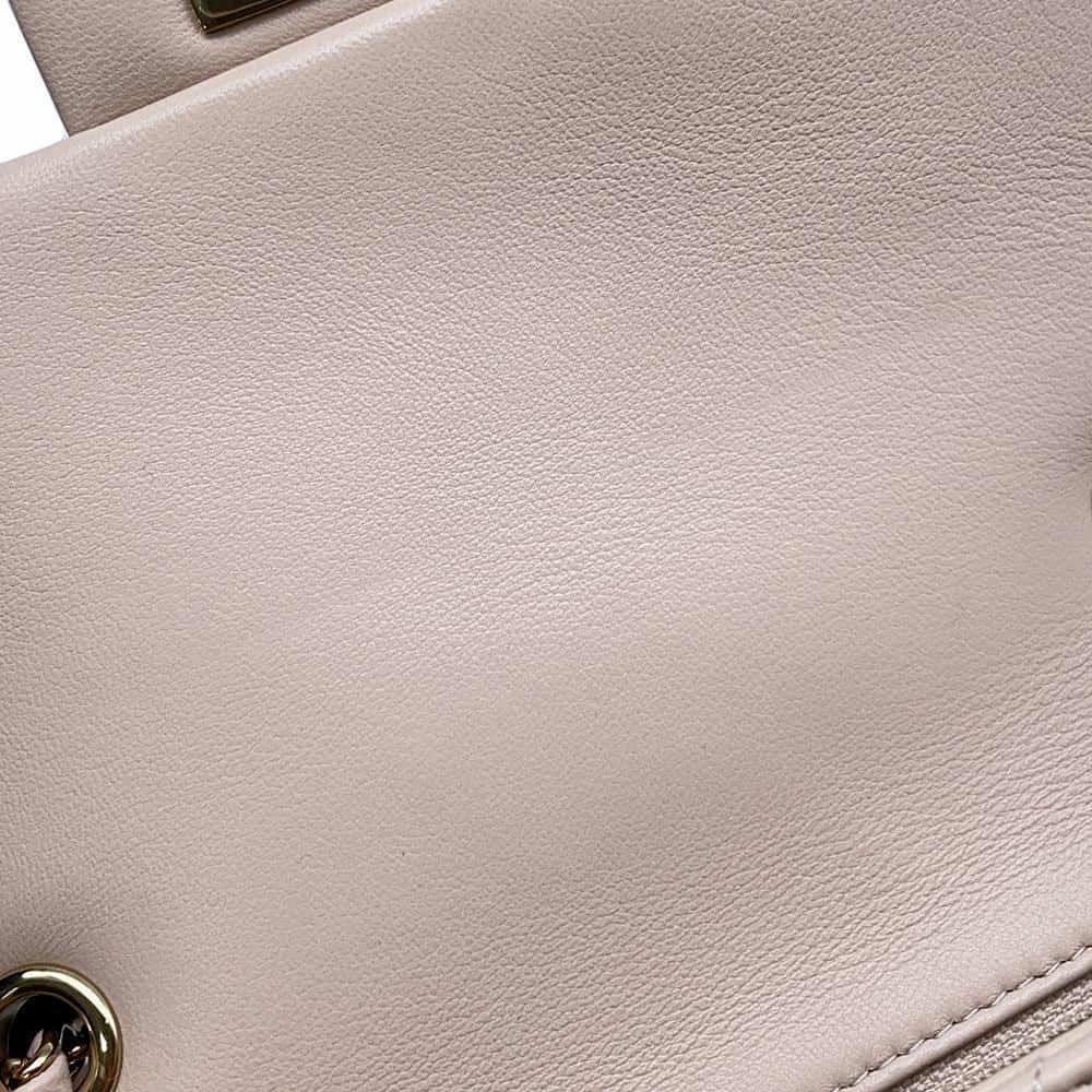 シャネル チェーンショルダーバッグ ミニマトラッセ ココマーク ラムスキン AS5219 CHANEL フラップ バッグ