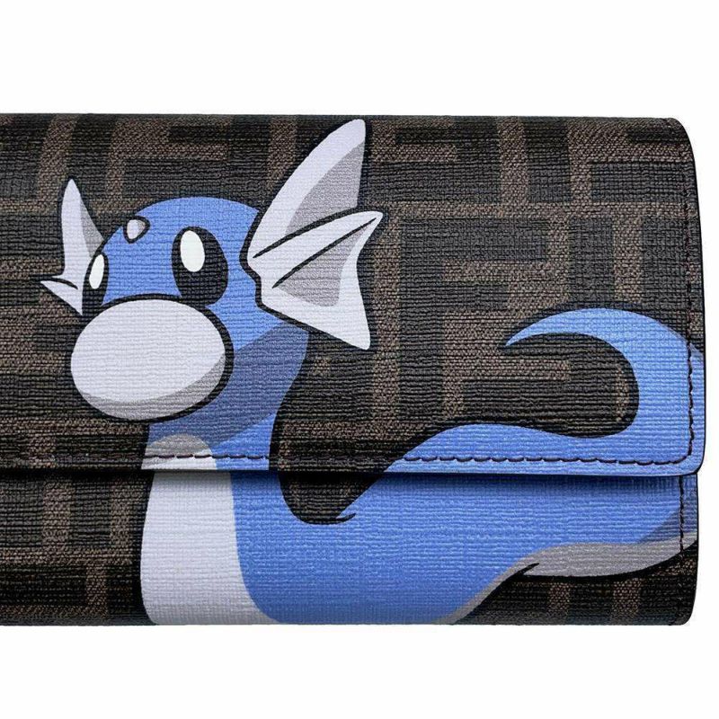 フェンディ チェーンウォレット ポケモンコラボ ズッカ ミニリュウ BM0365 FENDI 財布 ポケットモンスター