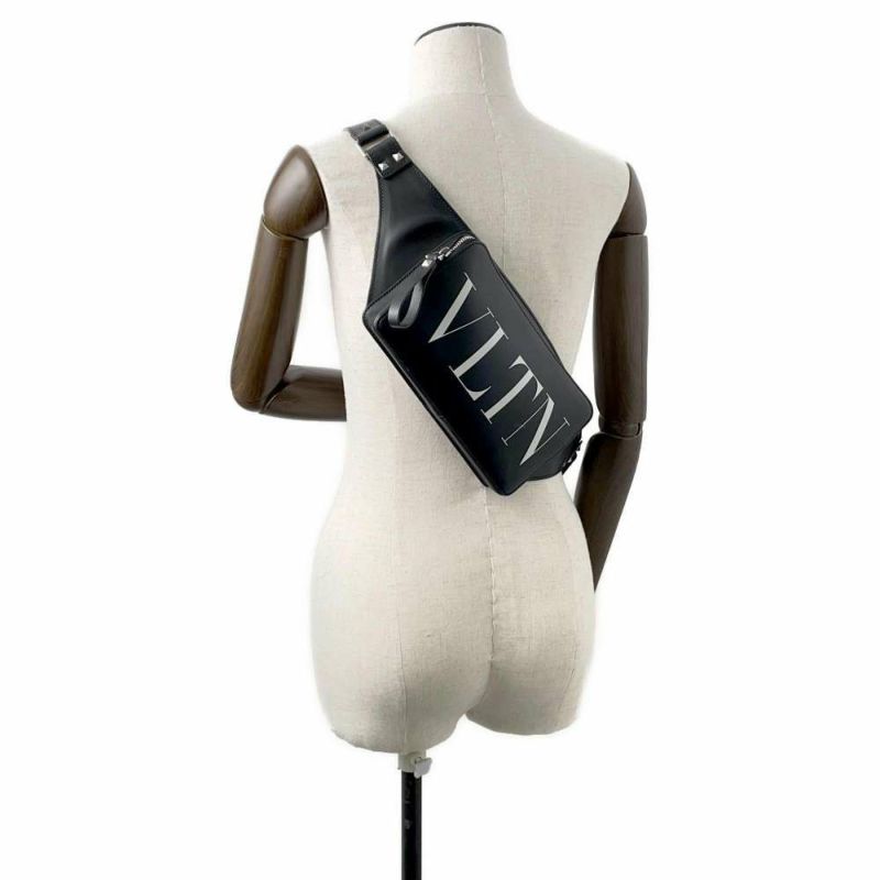 ヴァレンティノ・ガラヴァーニ ボディバッグ VLTN レザー UY0B0719WJW VALENTINO ウエストバッグ 黒