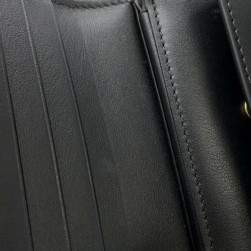 セリーヌ 三つ折り財布 トリオンフ スモール フラップウォレット 10D783DPV.38NO CELINE 財布 黒