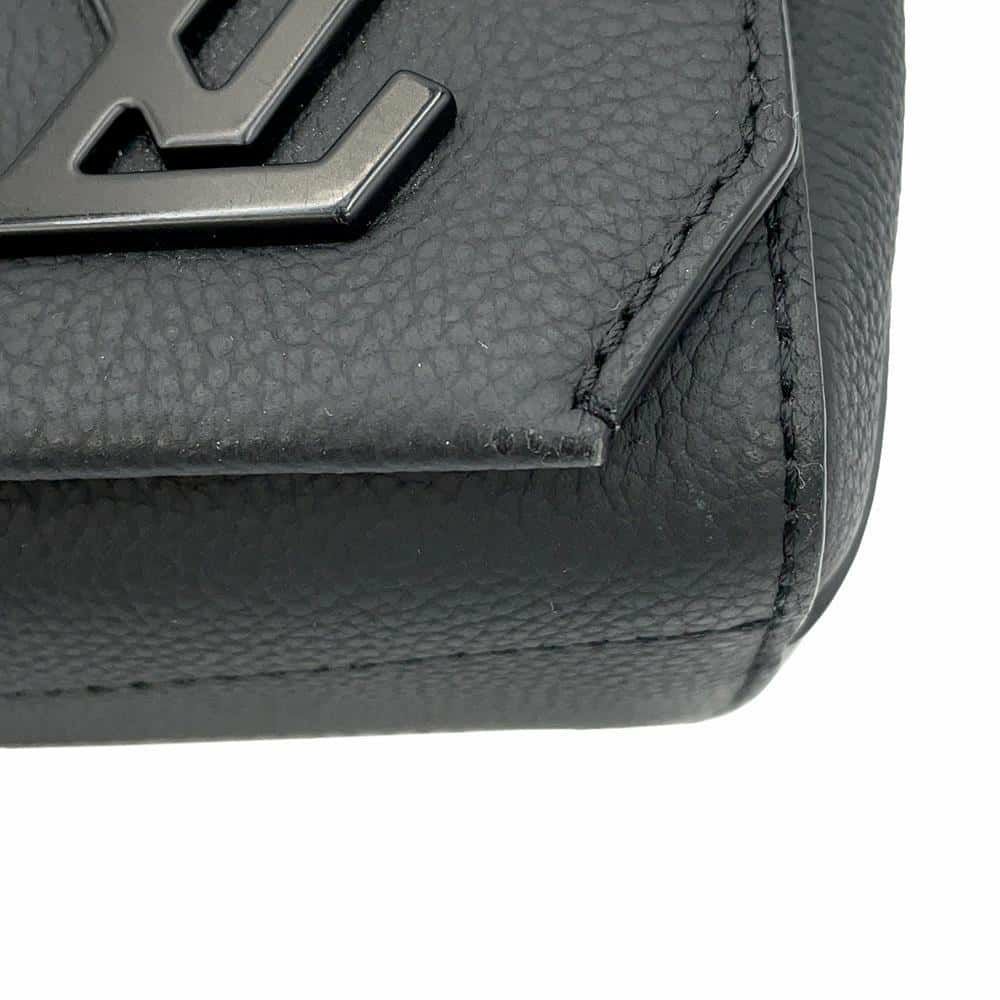ルイヴィトン ショルダーバッグ テイクオフ・メッセンジャー グレインレザー M57080 LOUIS VUITTON ブラック 黒