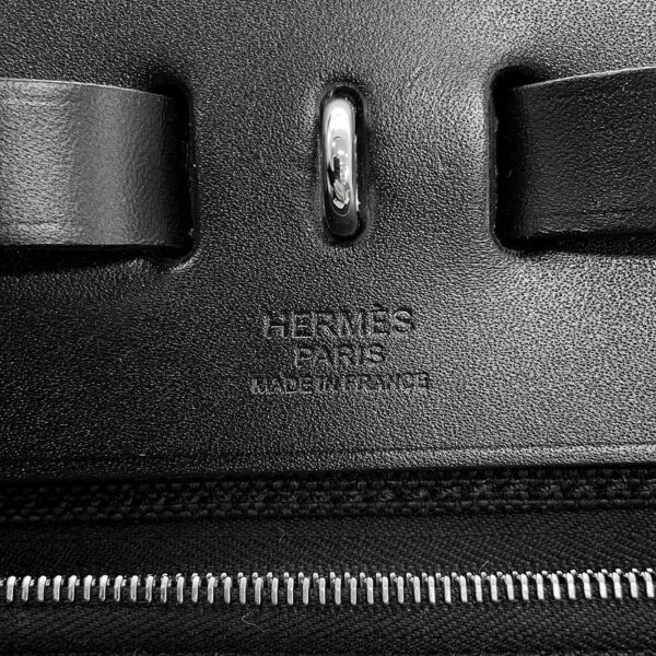 エルメス ショルダーバッグ エールバッグジップMM ブラック/シルバー金具 ヴァッシュハンター /トワルミリタリー B刻印 黒