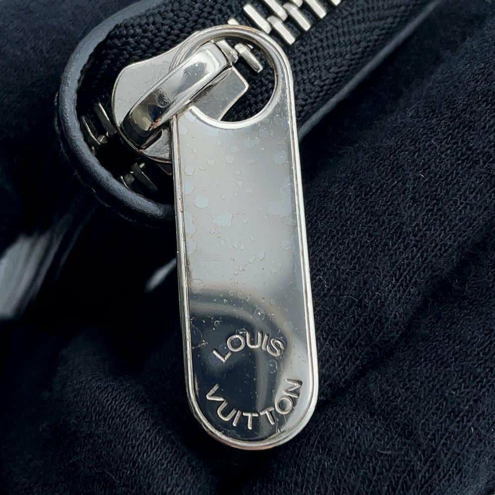 ルイヴィトン 長財布 エピ ジッピー・ウォレット M61857 LOUIS VUITTON 財布 黒 ブラック