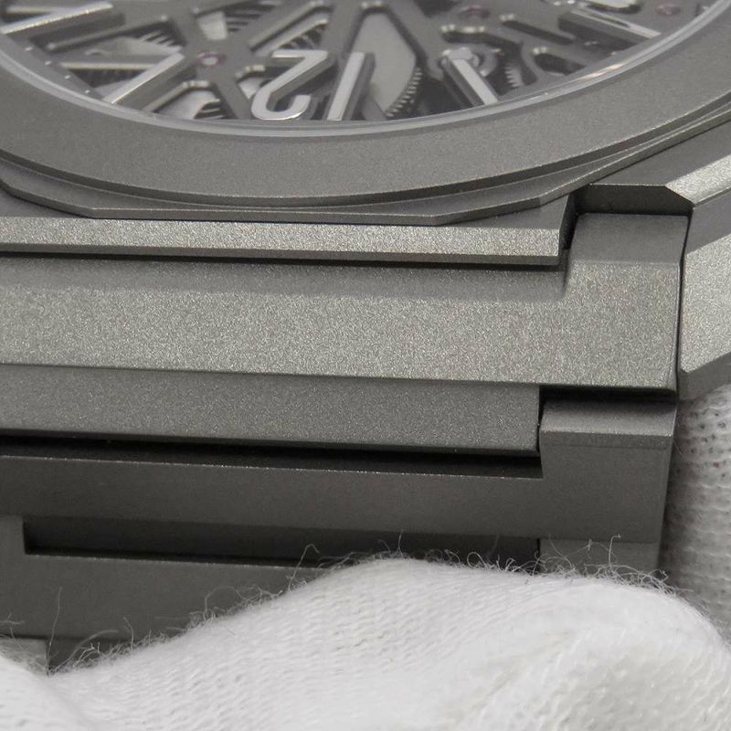 ブルガリ オクト フィニッシモ スケルトン エイトデイズ 103610 BVLGARI スケルトン/グレー文字盤