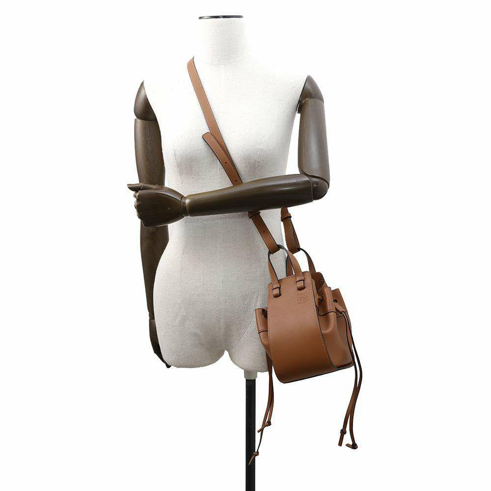 ロエベ ハンドバッグ ドローストリング ハンモック ミニ 314.30.V07 LOEWE 2way ブラウン