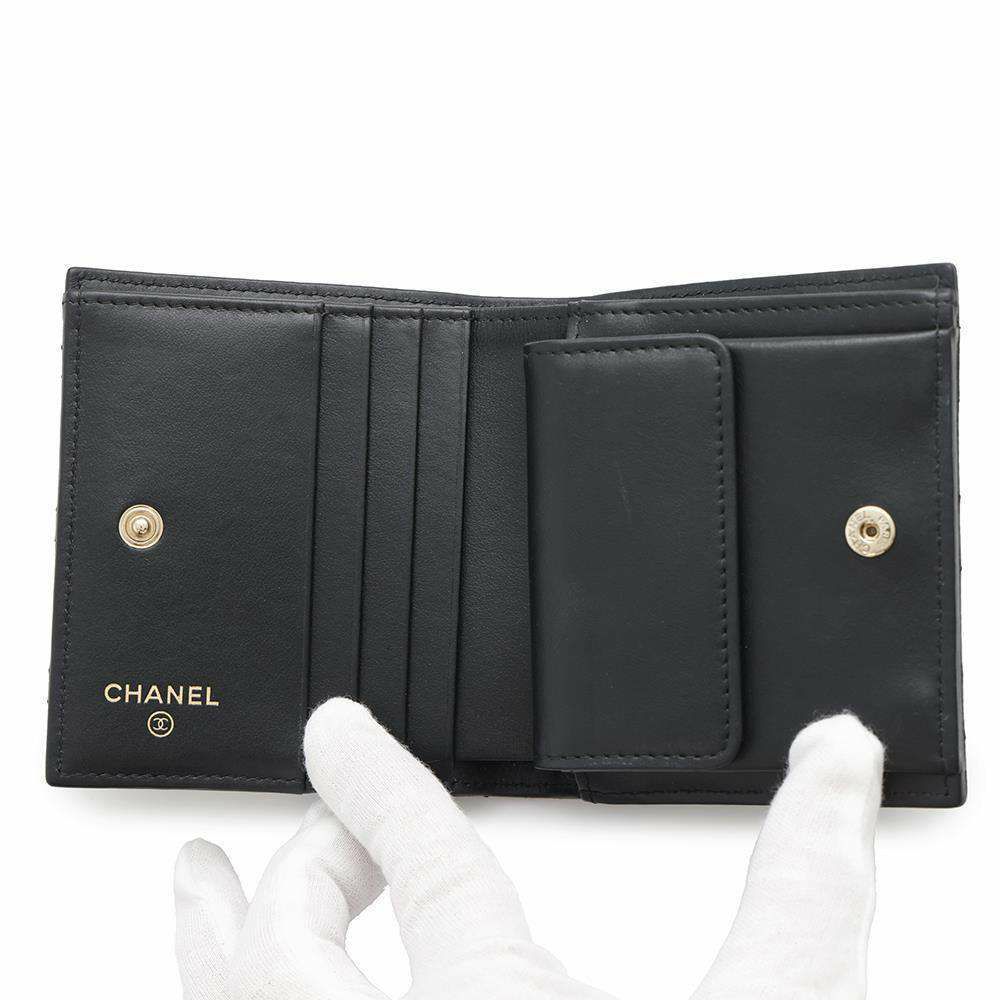シャネル 二つ折り財布 マトラッセ ココマーク キャビアスキン AP3055 CHANEL 財布 黒