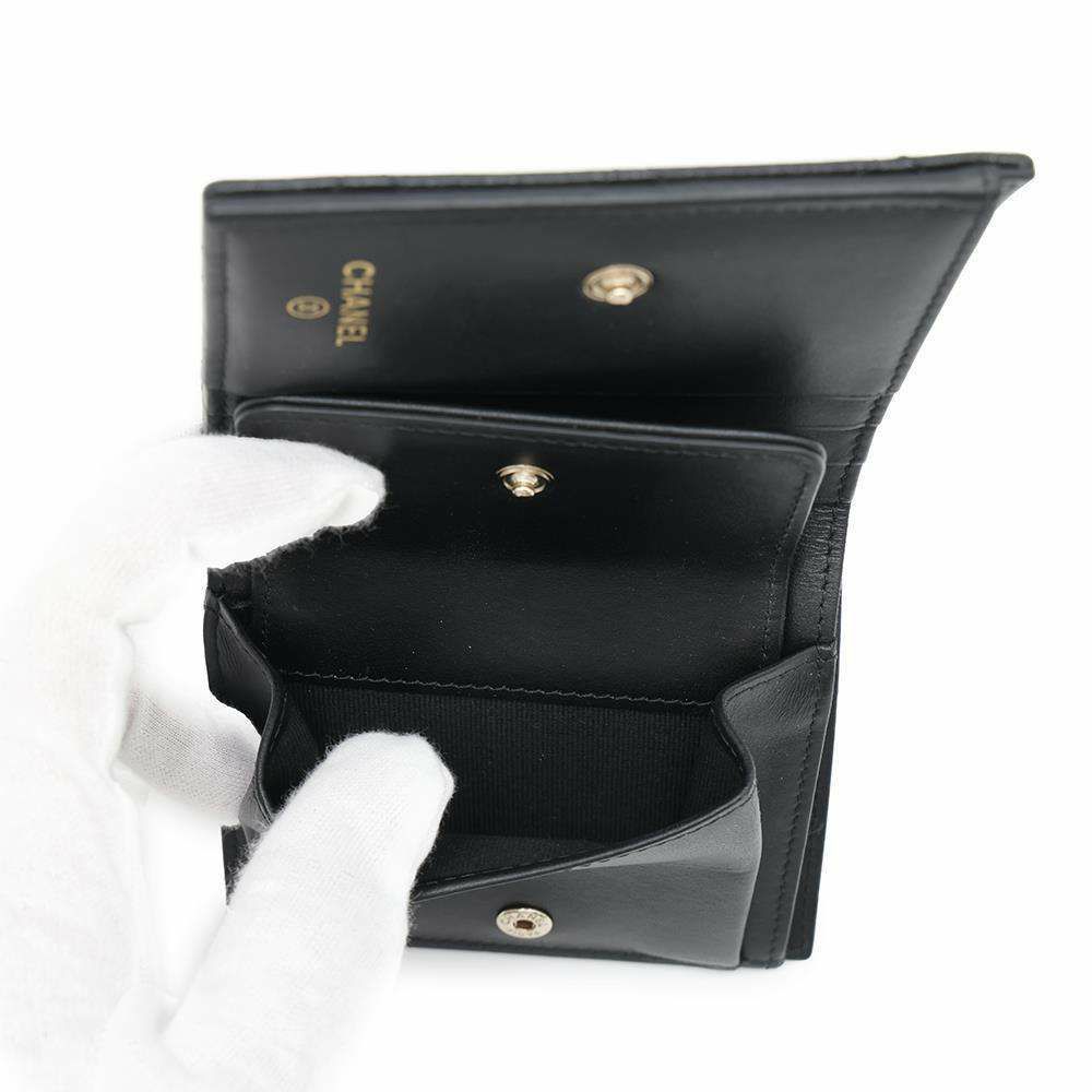 シャネル 二つ折り財布 マトラッセ ココマーク キャビアスキン AP3055 CHANEL 財布 黒