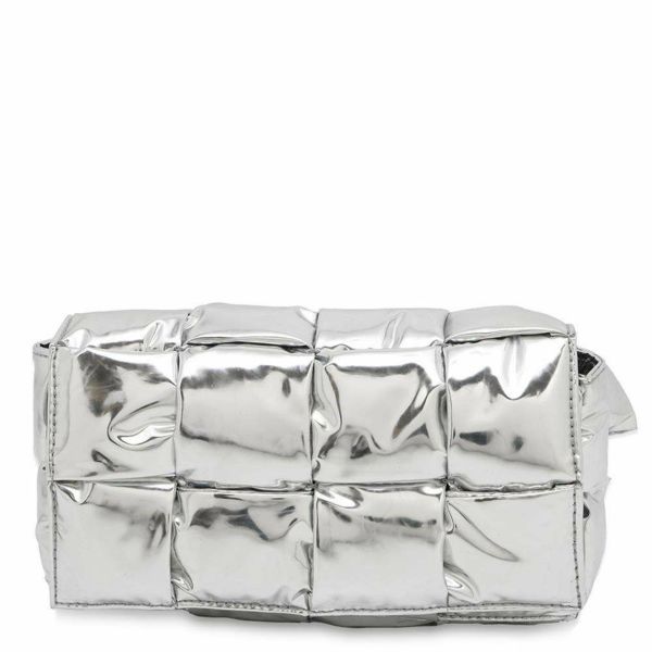 ボッテガヴェネタ ボディバッグ カセット イントレチャート メタリック BOTTEGA VENETA バッグ