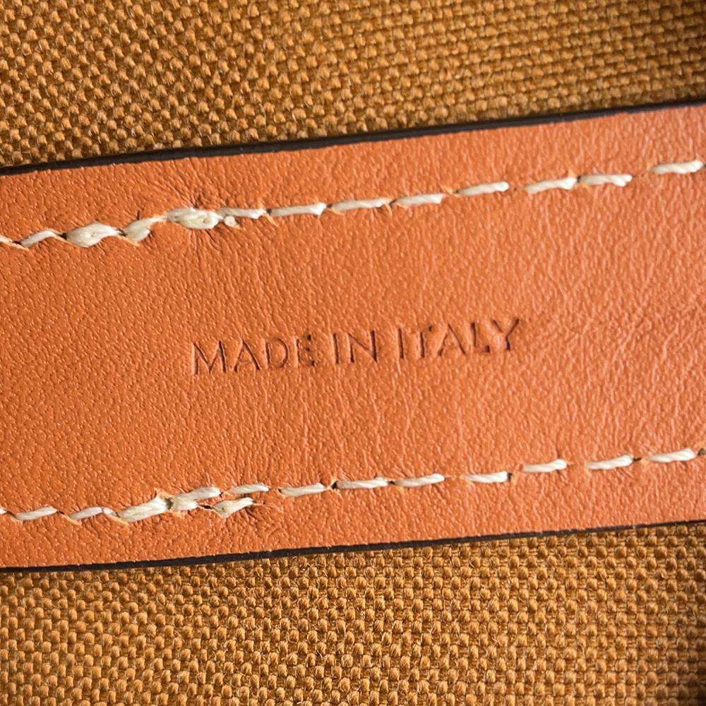 セリーヌ ショルダーバッグ トリオンフ スモール ドローストリングバッグ レザー 191142BZJ.04LU  CELINE バッグ