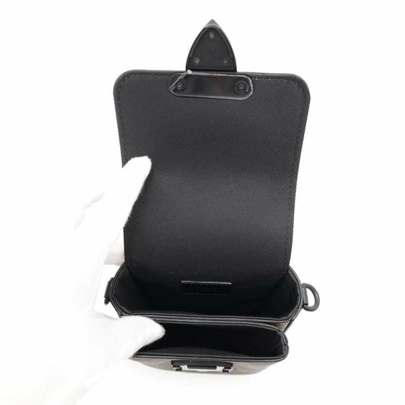 ルイヴィトン ショルダーバッグ モノグラム・マカサー Sロック ヴェルティカル・ウエアラブル ウォレット M82535