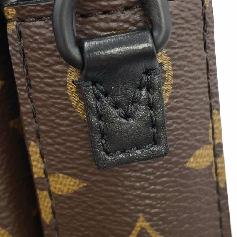 ルイヴィトン ショルダーバッグ モノグラム・マカサー Sロック ヴェルティカル・ウエアラブル ウォレット M82535