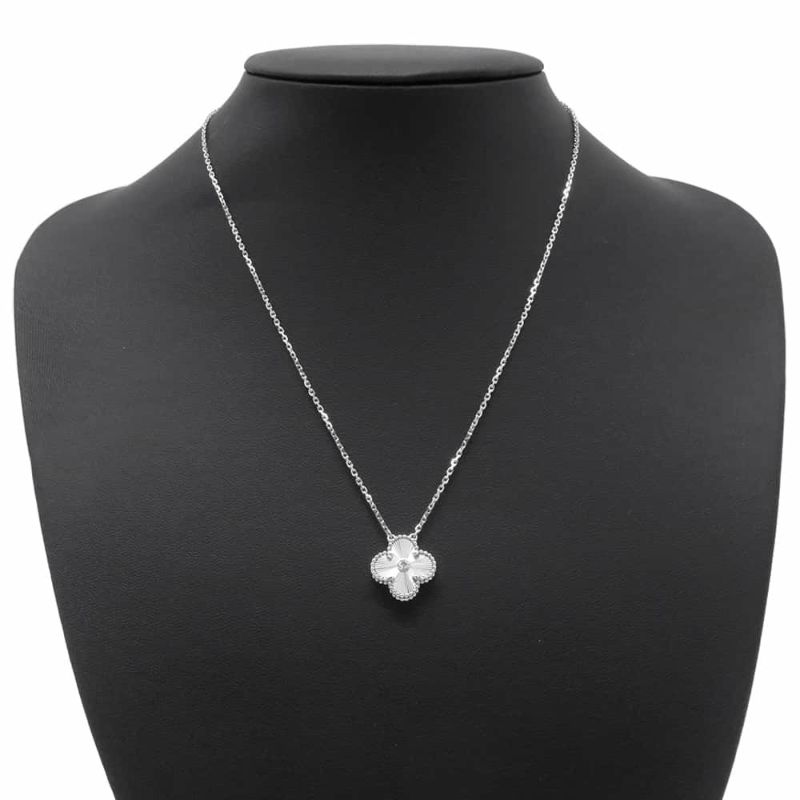 ヴァンクリーフ&アーペル ネックレス ヴィンテージ アルハンブラ ギヨシェ ダイヤ 1P K18WG VCARP6L800 2020年ホリデー限定