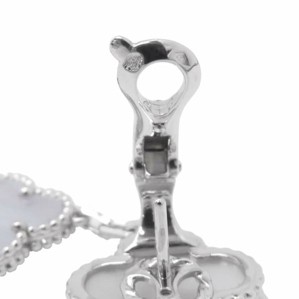 ヴァンクリーフ&アーペル ピアス マジック アルハンブラ イヤリング 3モチーフ ホワイト&グレー マザーオブパール カルセドニー K18WG