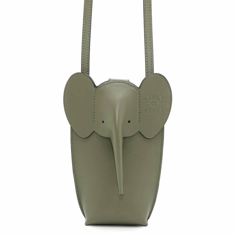 ロエベ ショルダーバッグ アニマルコレクション エレファント ポケット レザー C623B02X04 LOEWE ゾウ