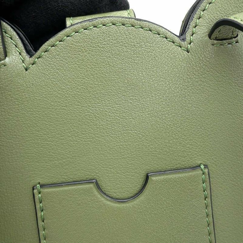 ロエベ ショルダーバッグ アニマルコレクション エレファント ポケット レザー C623B02X04 LOEWE ゾウ