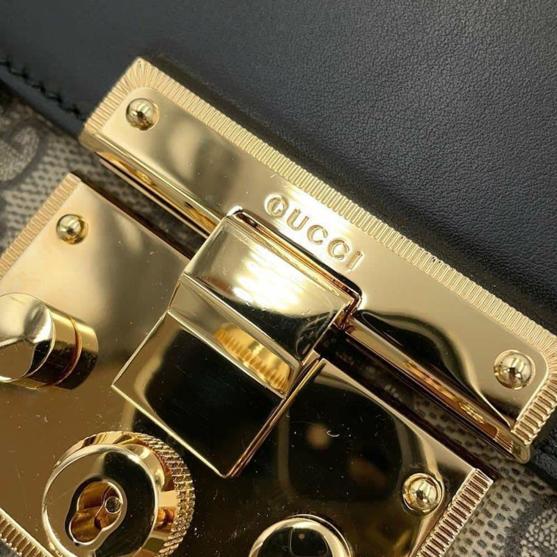 グッチ チェーンショルダーバッグ GGスプリーム パドロック スモール 409487 GUCCI 黒