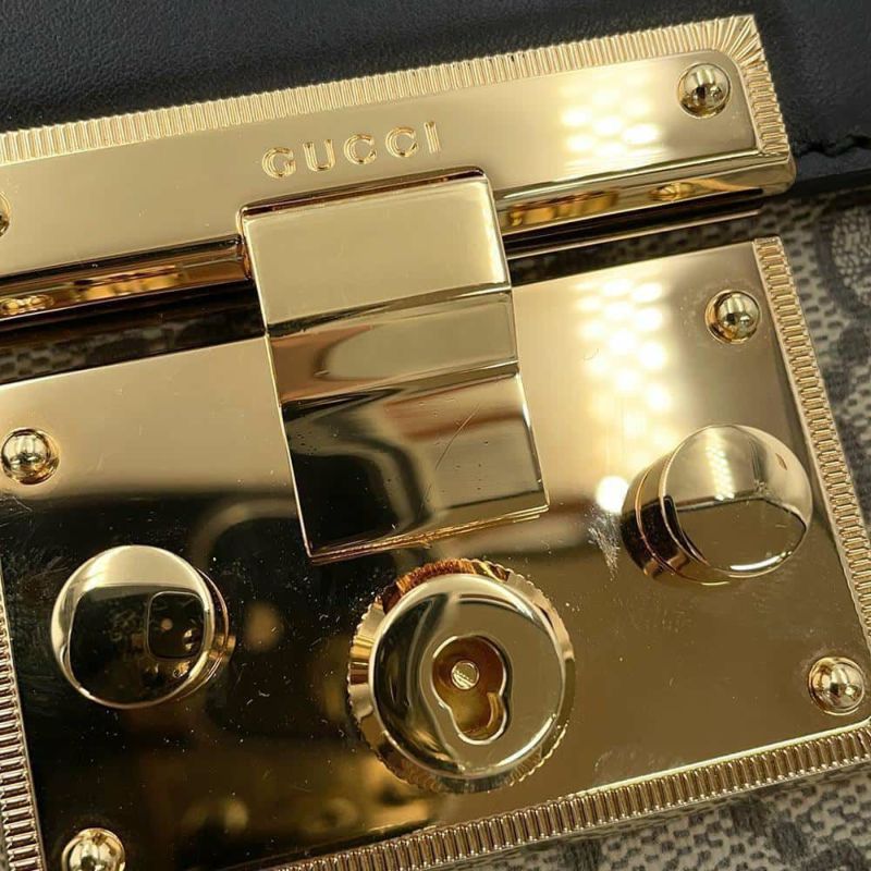 グッチ チェーンショルダーバッグ GGスプリーム パドロック スモール 409487 GUCCI 黒