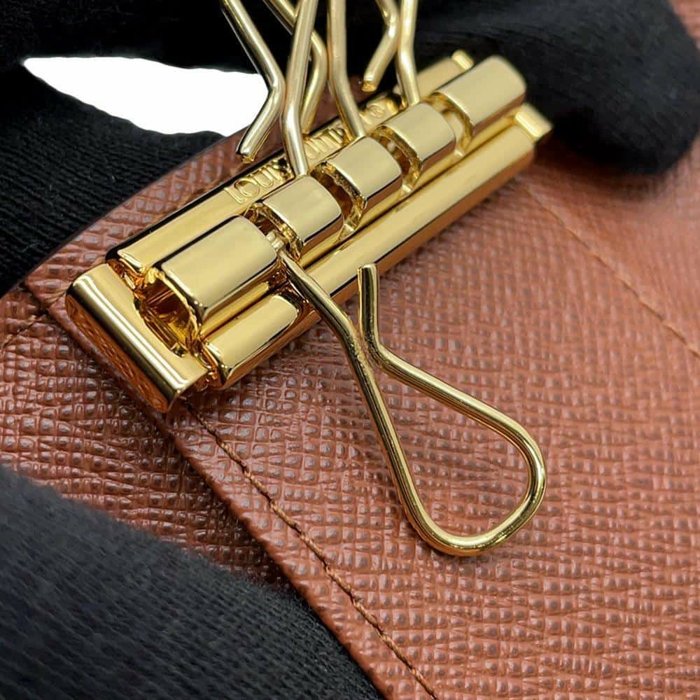 ルイヴィトン キーケース モノグラム 4連 ミュルティクレ4 M69517 LOUIS VUITTON