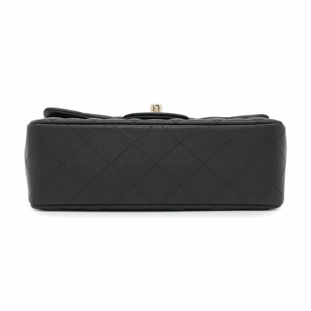 シャネル チェーンショルダーバッグ ミニ マトラッセ 20 ココマーク ラムスキン A69900 CHANEL 黒 フラップ