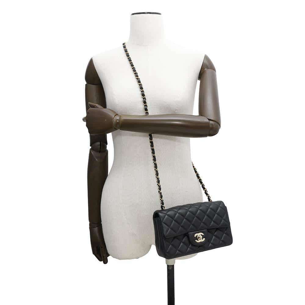 シャネル チェーンショルダーバッグ ミニ マトラッセ 20 ココマーク ラムスキン A69900 CHANEL 黒 フラップ