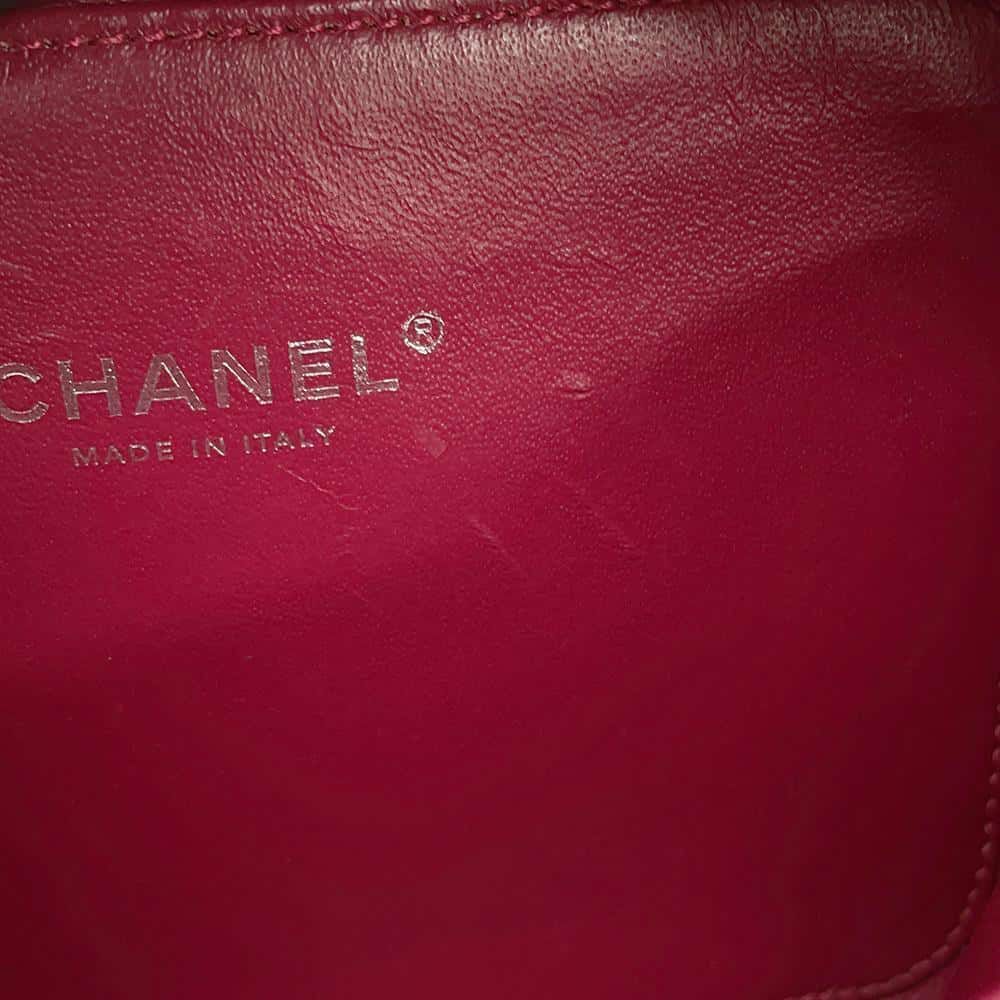 シャネル チェーンショルダーバッグ CCフィリグリー バニティバッグ キャビアスキン A93342 CHANEL 黒 白