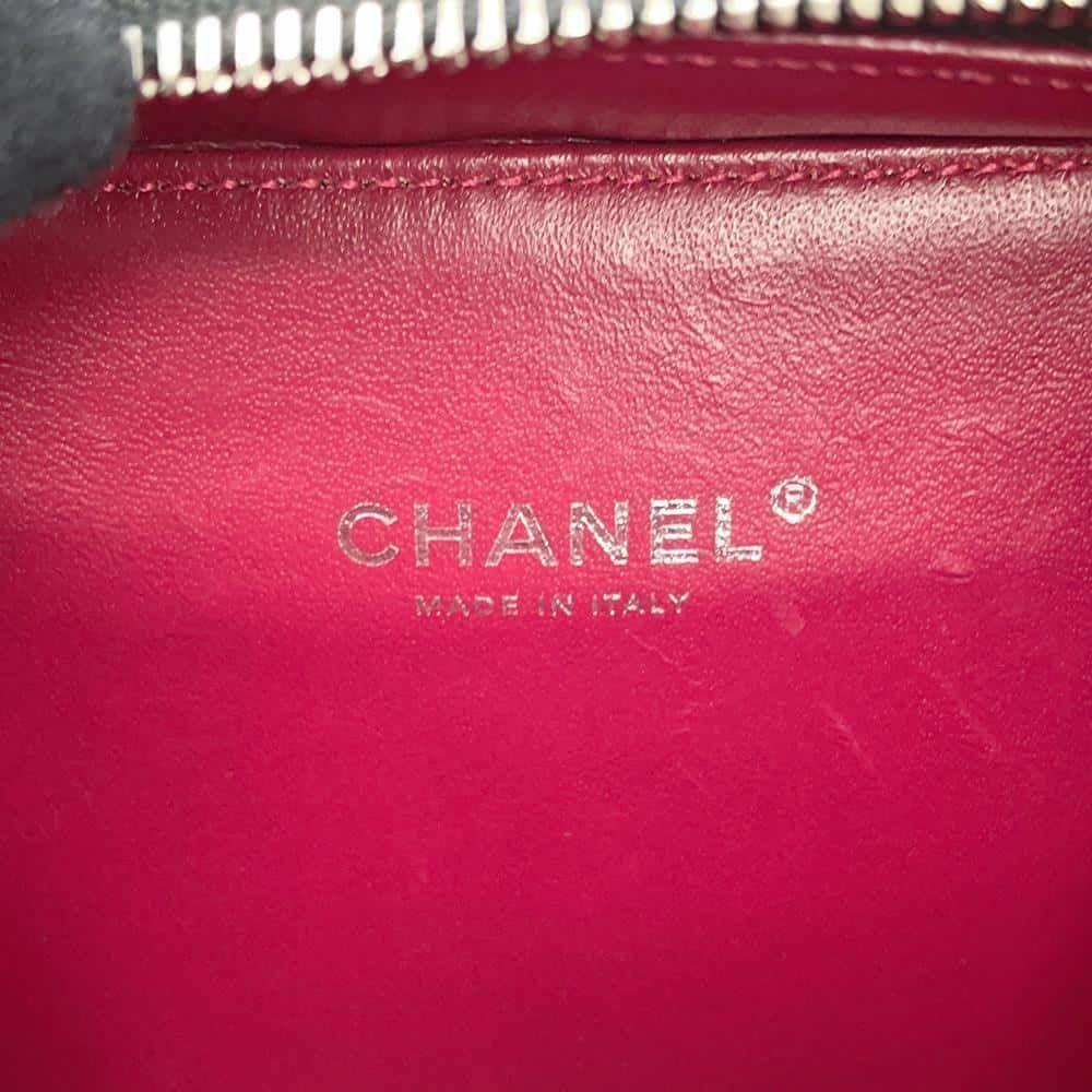 シャネル チェーンショルダーバッグ CCフィリグリー バニティバッグ キャビアスキン A93342 CHANEL 黒 白