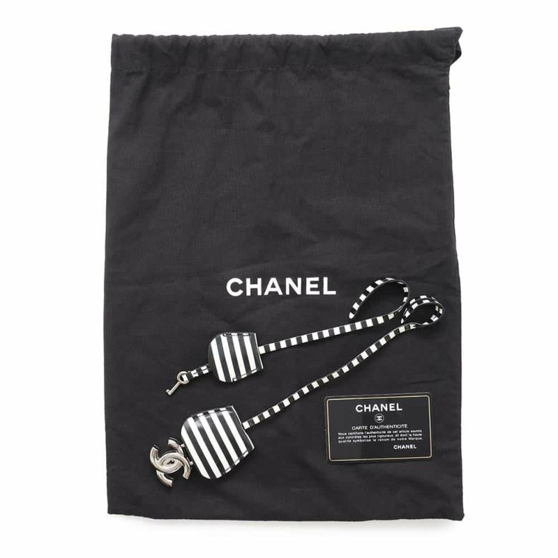 シャネル チェーンショルダーバッグ CCフィリグリー バニティバッグ キャビアスキン A93342 CHANEL 黒 白