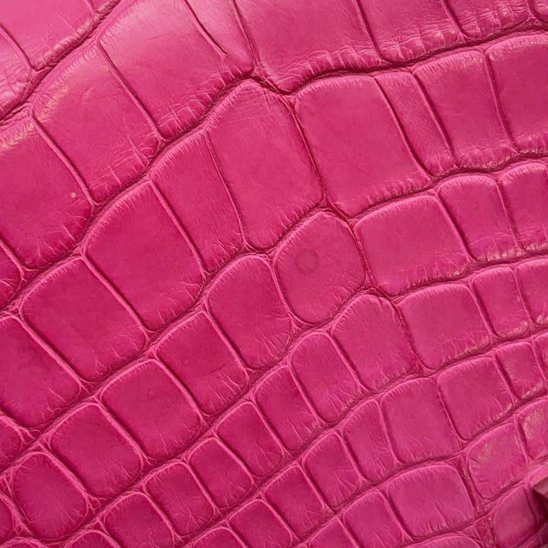 エルメス 二つ折り財布 ベアンコンパクト ローズショッキング/シルバー金具 アリゲーターマット Z刻印 HERMES 財布