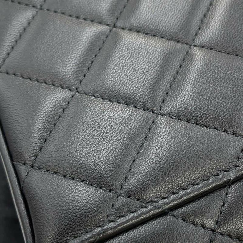 シャネル チェーンショルダーバッグ マトラッセ ココマーク ヴァニティケース ラムスキン AP2199 CHANEL 黒