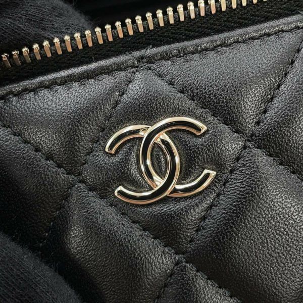 シャネル チェーンショルダーバッグ マトラッセ ココマーク ヴァニティケース ラムスキン AP2199 CHANEL 黒