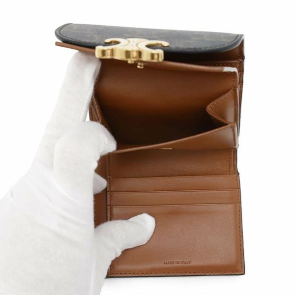 セリーヌ 三つ折り財布 トリオンフ スモールフラップ ウォレット 10D782CQH.04LU CELINE