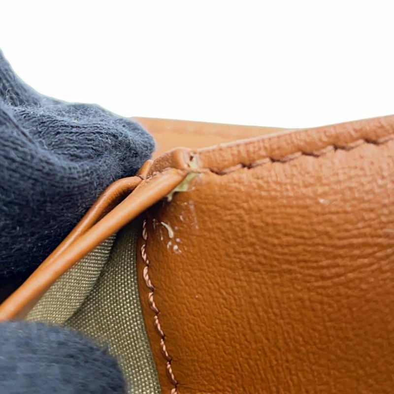 セリーヌ 三つ折り財布 トリオンフ スモールフラップ ウォレット 10D782CQH.04LU CELINE