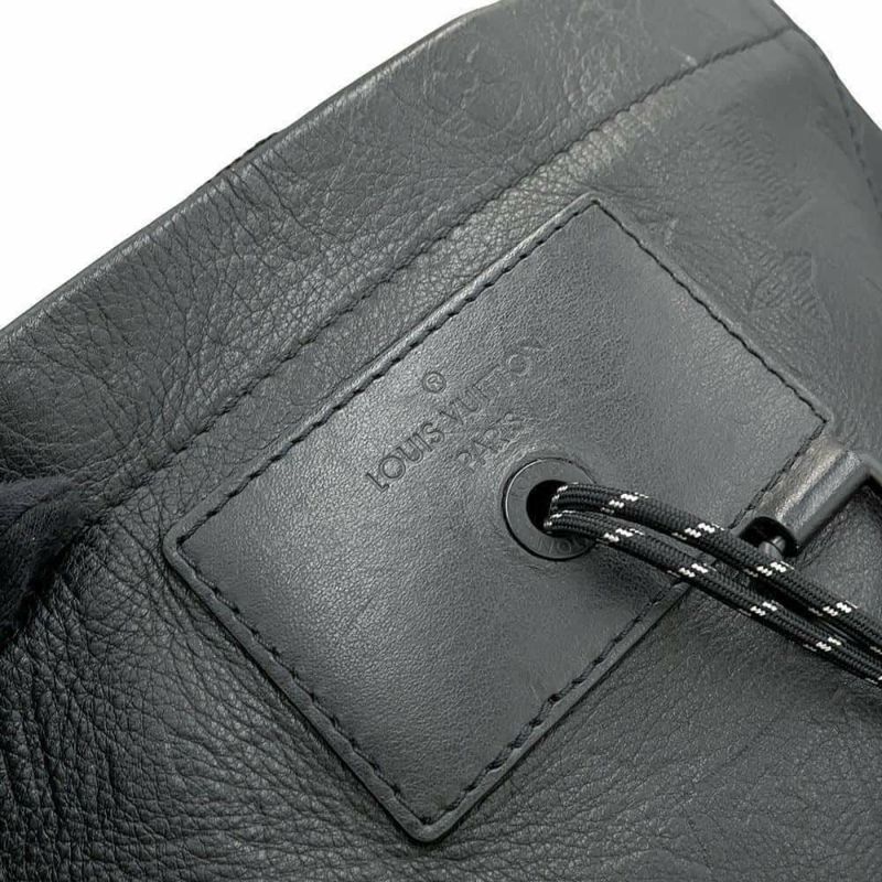 ルイヴィトン リュックサック モノグラム・シャドウ チョーク・バックパック M44614 LOUIS VUITTON 黒 ブラック