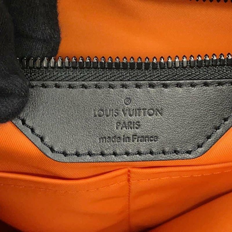 ルイヴィトン リュックサック モノグラム・シャドウ チョーク・バックパック M44614 LOUIS VUITTON 黒 ブラック