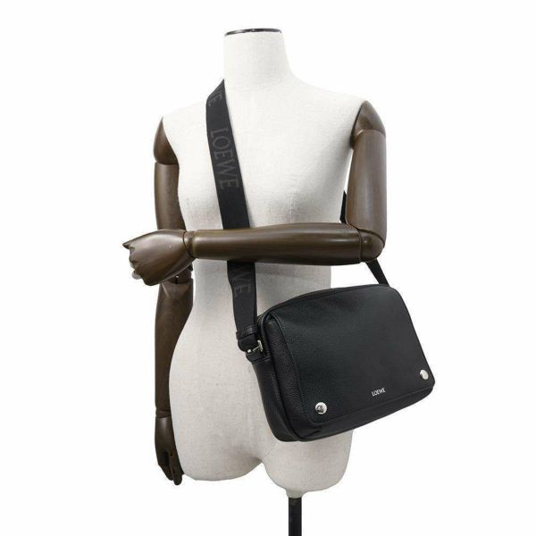 ロエベ ショルダーバッグ ペブル メッセンジャーバッグ XS サプルグレインカーフ BANBA73X01 LOEWE メンズ 黒
