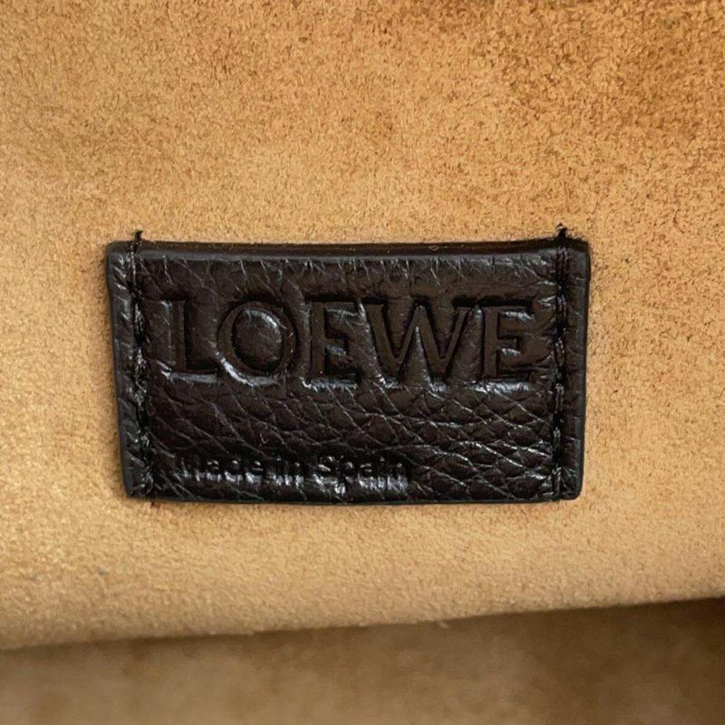 ロエベ ショルダーバッグ ペブル メッセンジャーバッグ XS サプルグレインカーフ BANBA73X01 LOEWE メンズ 黒