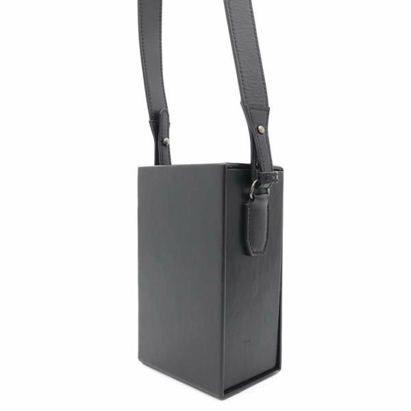 フェンディ ショルダーバッグ 縦型ボックス レザー 7VA519 FENDI 黒