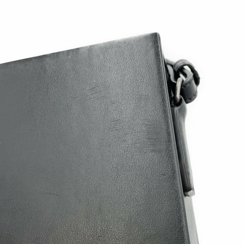 フェンディ ショルダーバッグ 縦型ボックス レザー 7VA519 FENDI 黒