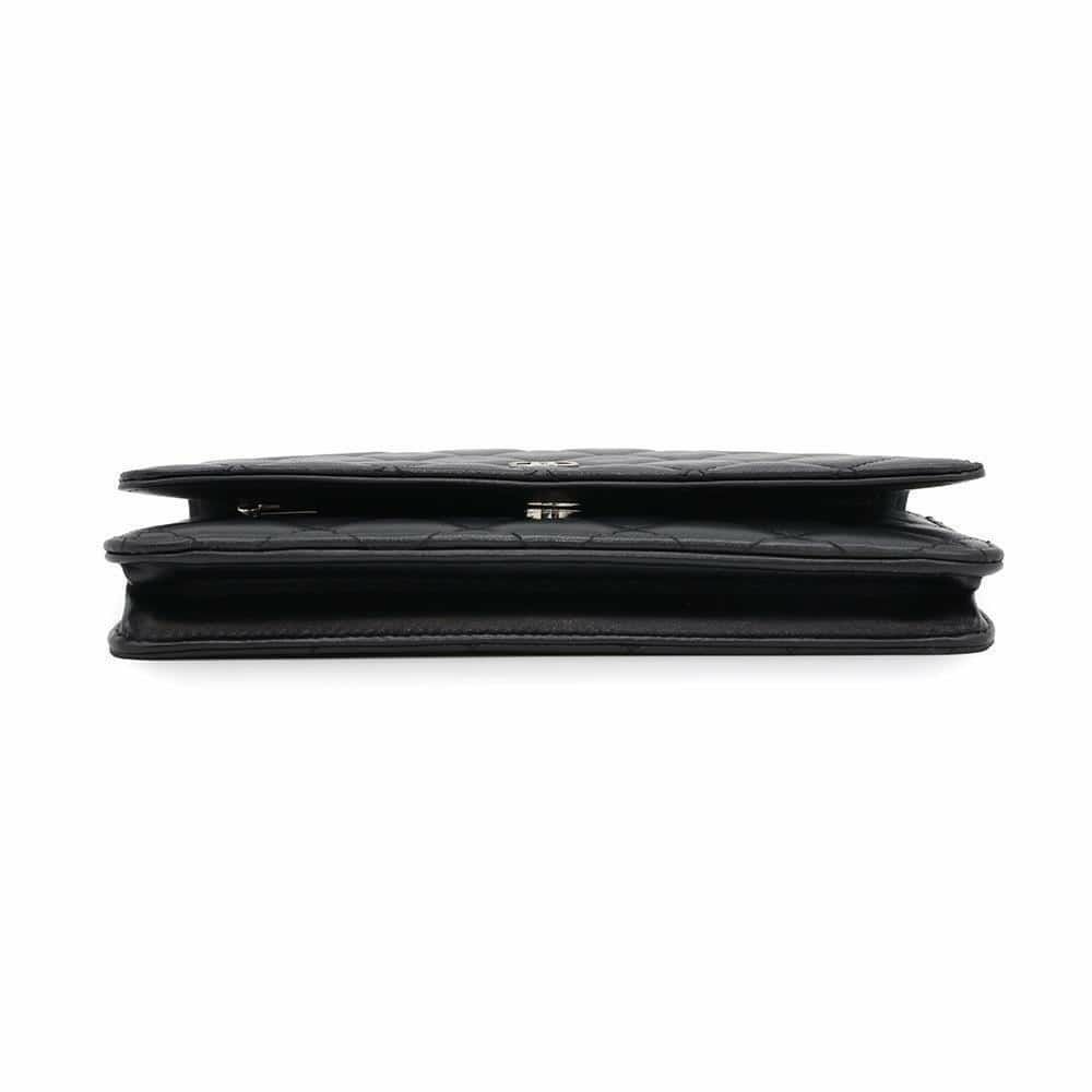 シャネル チェーンウォレット クラシック マトラッセ ココマーク ラムスキン AP0250 CHANEL 財布 黒