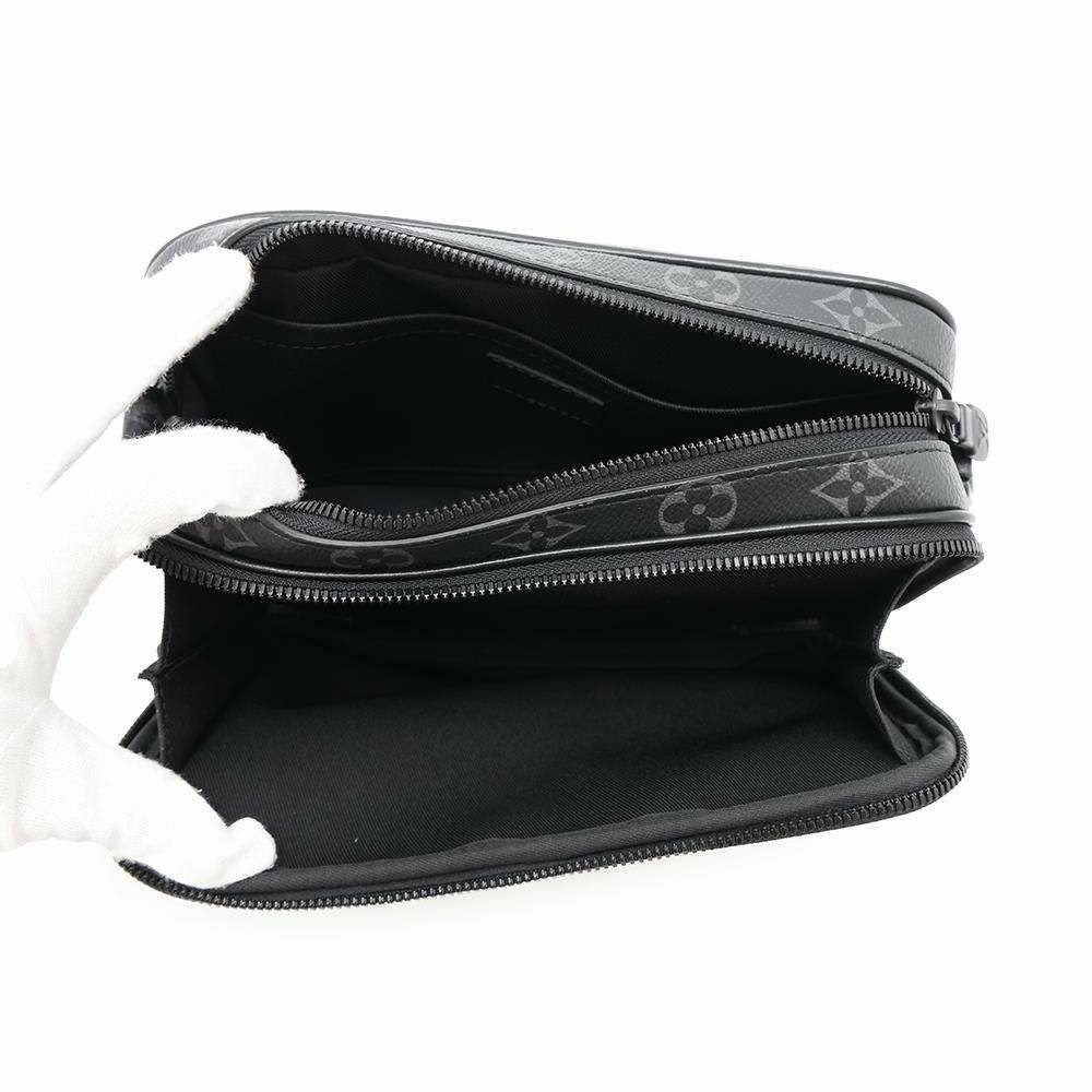 ルイヴィトン ショルダーバッグ モノグラム・エクリプス アルファ・メッセンジャー M46955 ヴィトン ブラック 黒